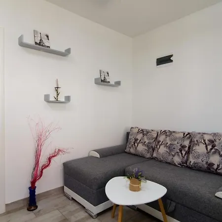 Lejlighed In Okrug Gornji With Sea View, Balcony, Air Conditioning, Wifi 5134-7 *