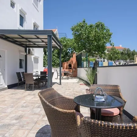 Lejlighed In Okrug Gornji With Sea View, Balcony, Air Conditioning, Wifi 5134-7 Trogir