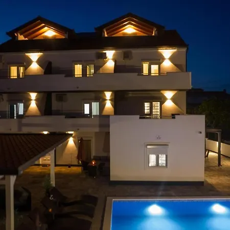 Apartment In Okrug Gornji With Sea View, Balcony, Air Conditioning, Wifi 5134-7