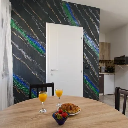 Апартаменти In Okrug Gornji With Sea View, Balcony, Air Conditioning, Wifi 5134-7 Трогір
