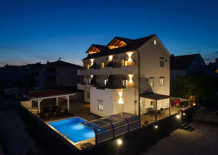 In Okrug Gornji With Sea View, Balcony, Air Conditioning, Wifi 5134-7 Appartement