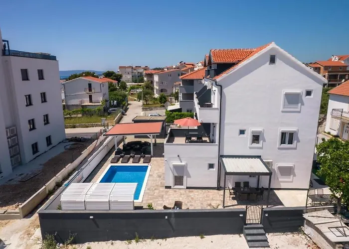 In Okrug Gornji With Sea View, Balcony, Air Conditioning, Wifi 5134-7 *