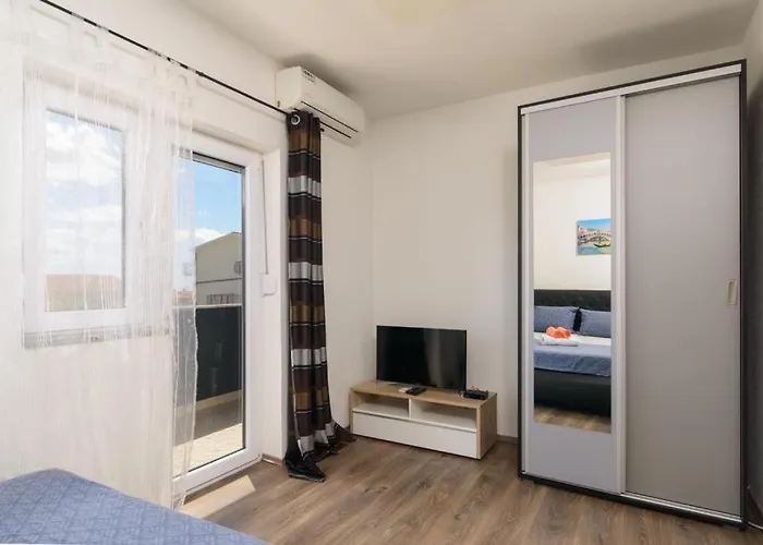 Appartement In Okrug Gornji With Sea View, Balcony, Air Conditioning, Wifi 5134-7 *